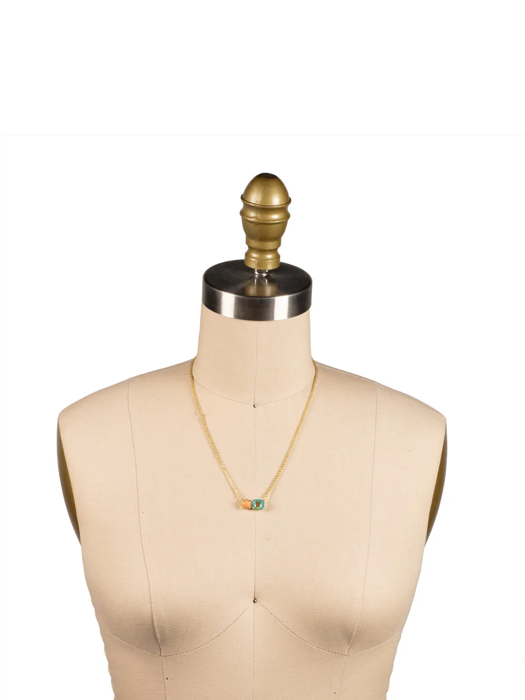 Addie Pendant Necklace - NFM34BGPRT