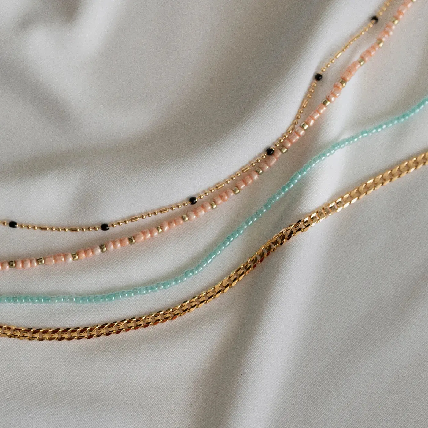 Bead Necklace Minimalistic - Black
