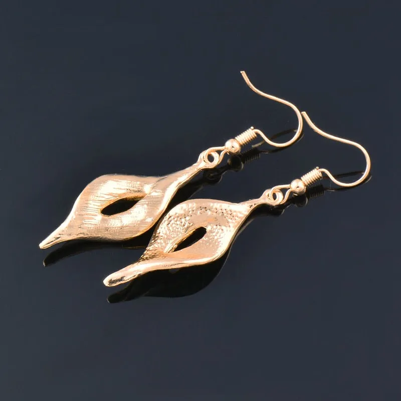 Charm White Black Enamel Gold Leaf Drop Earrings Fashion Jewelry