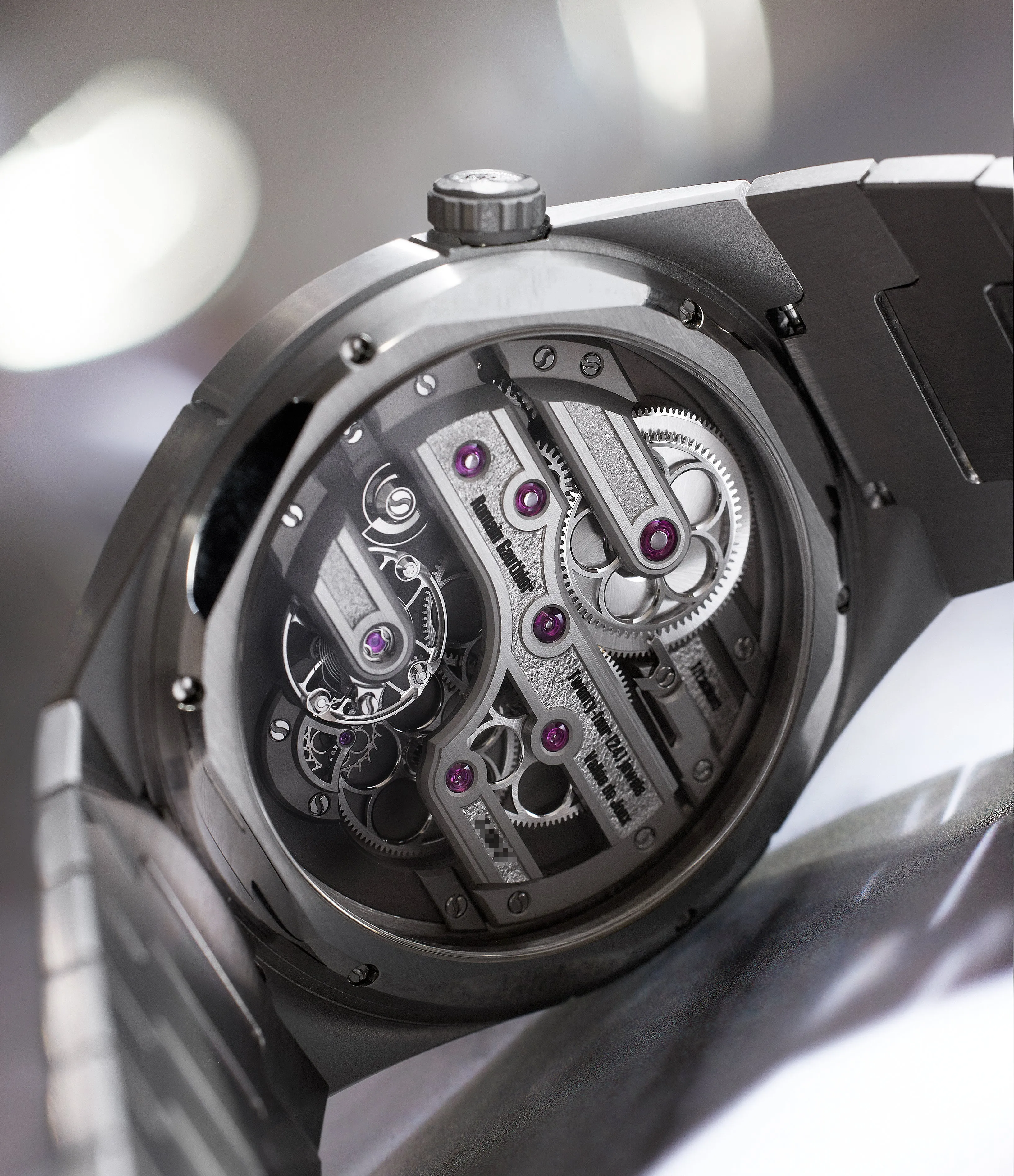 Continuum | Titanium