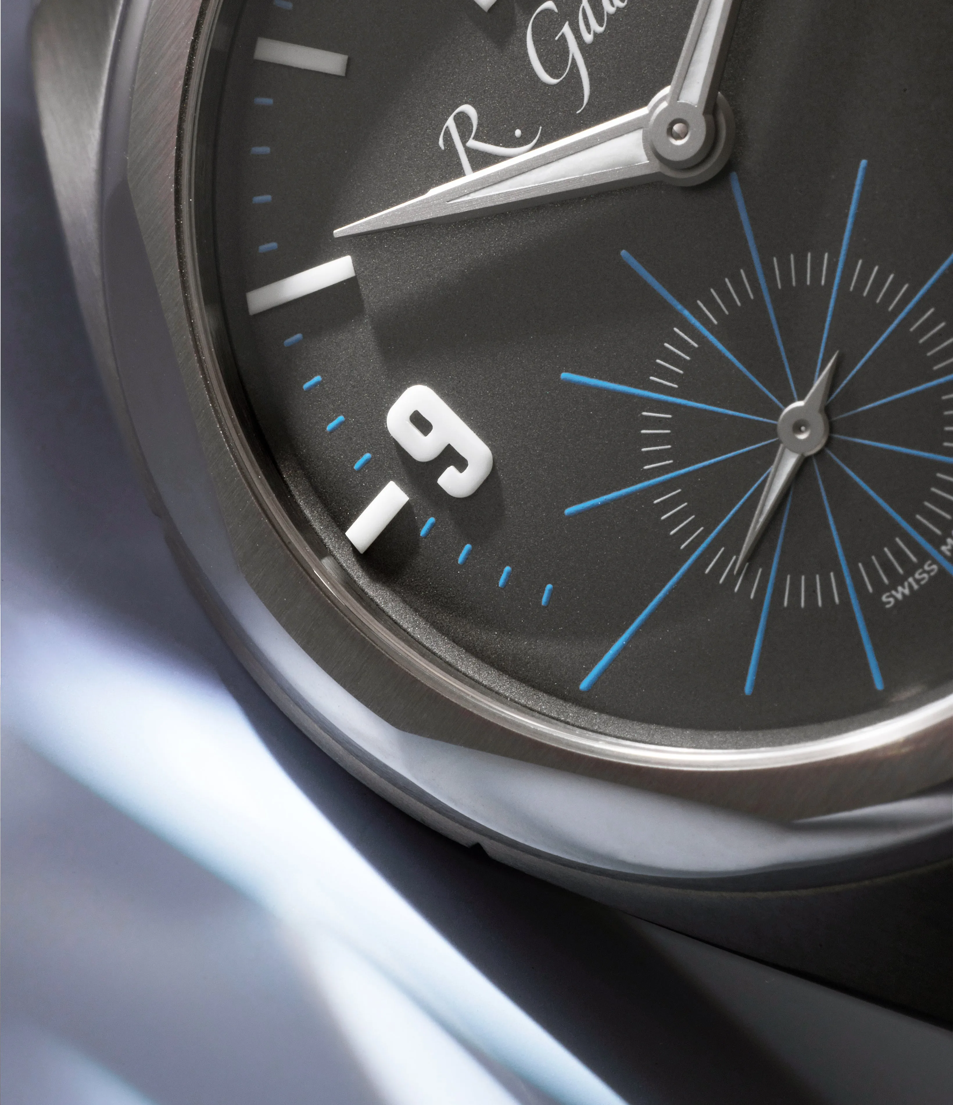 Continuum | Titanium