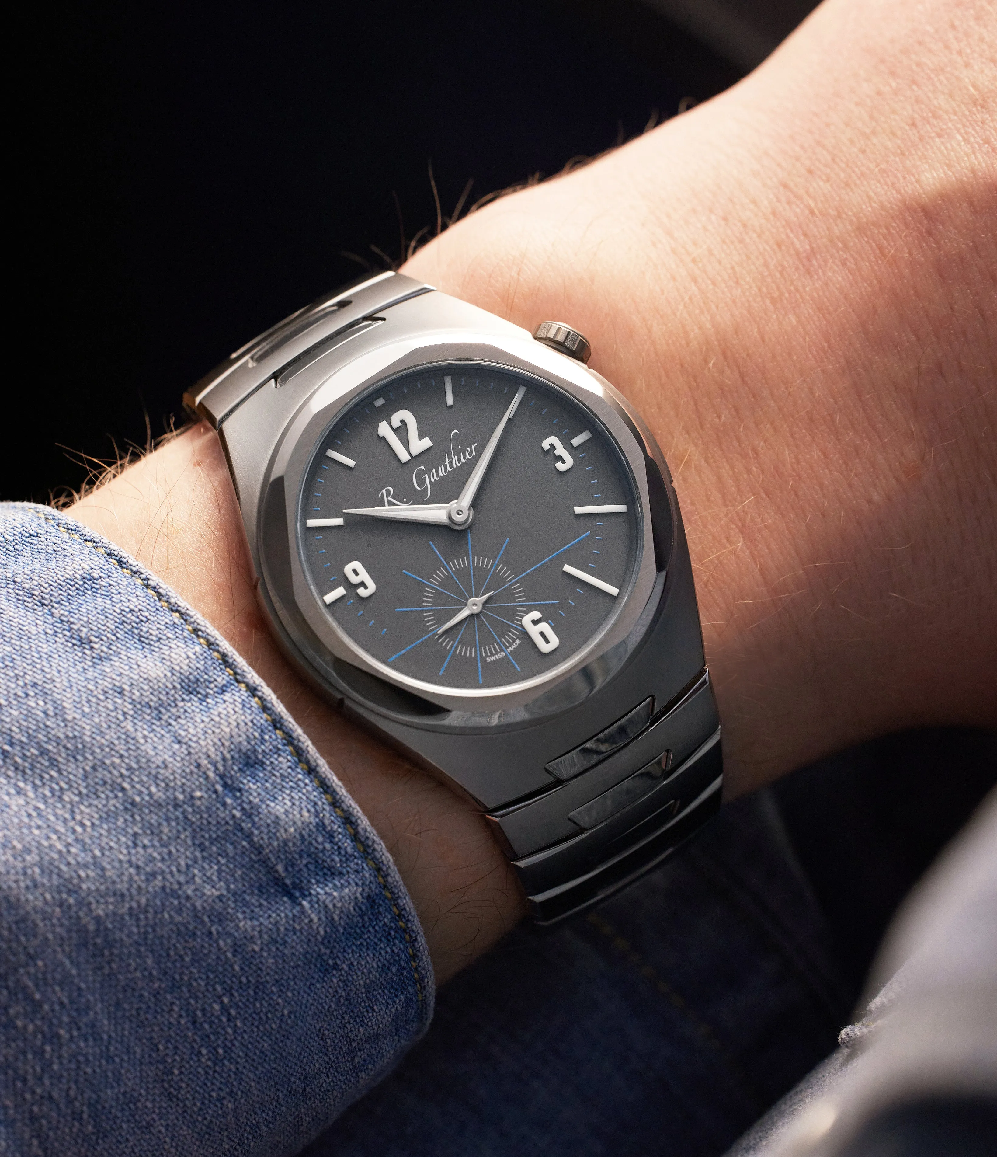Continuum | Titanium