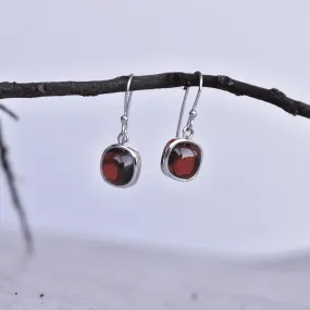 Cushion Conquer - Garnet Earrings