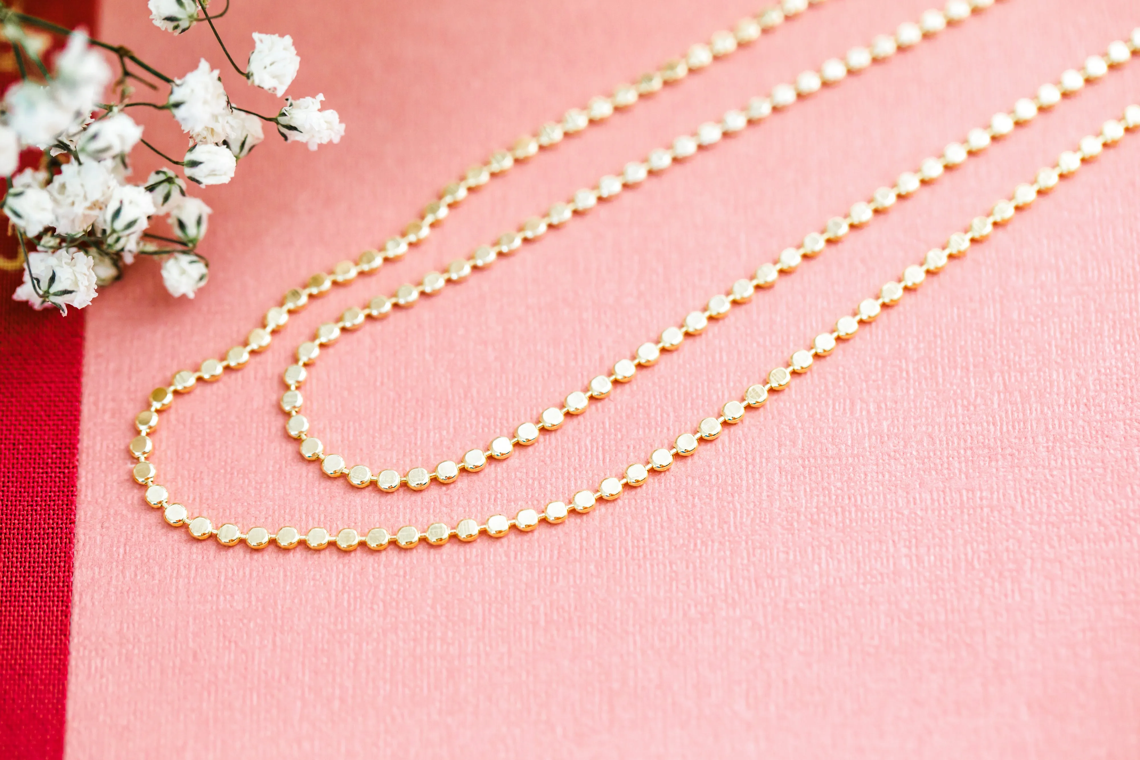 dottie layering chain { gold }