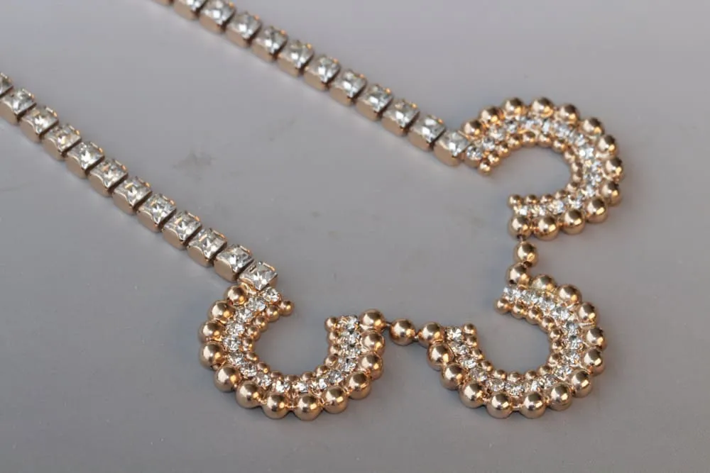 GOLD CHOKER NECKLACE