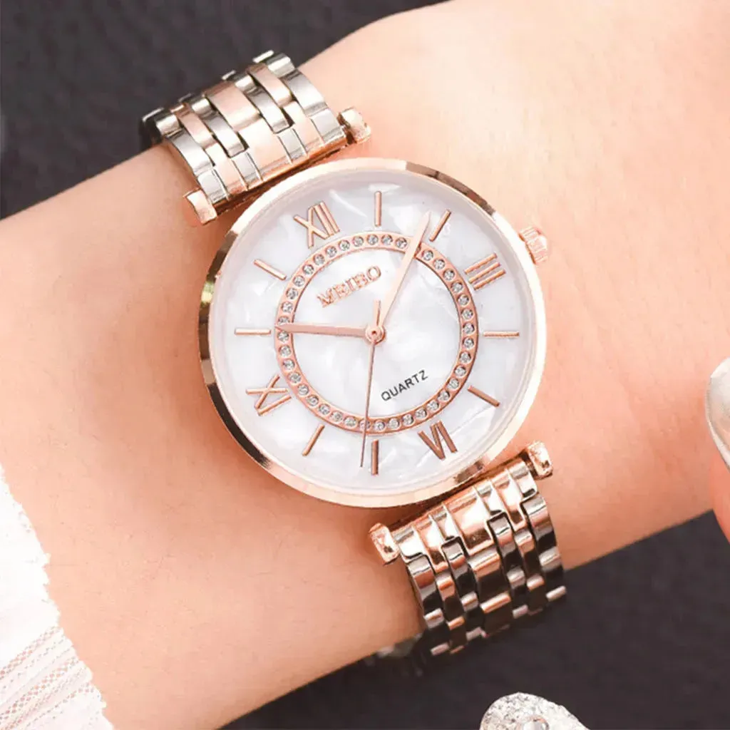 Gold quartz watch for women