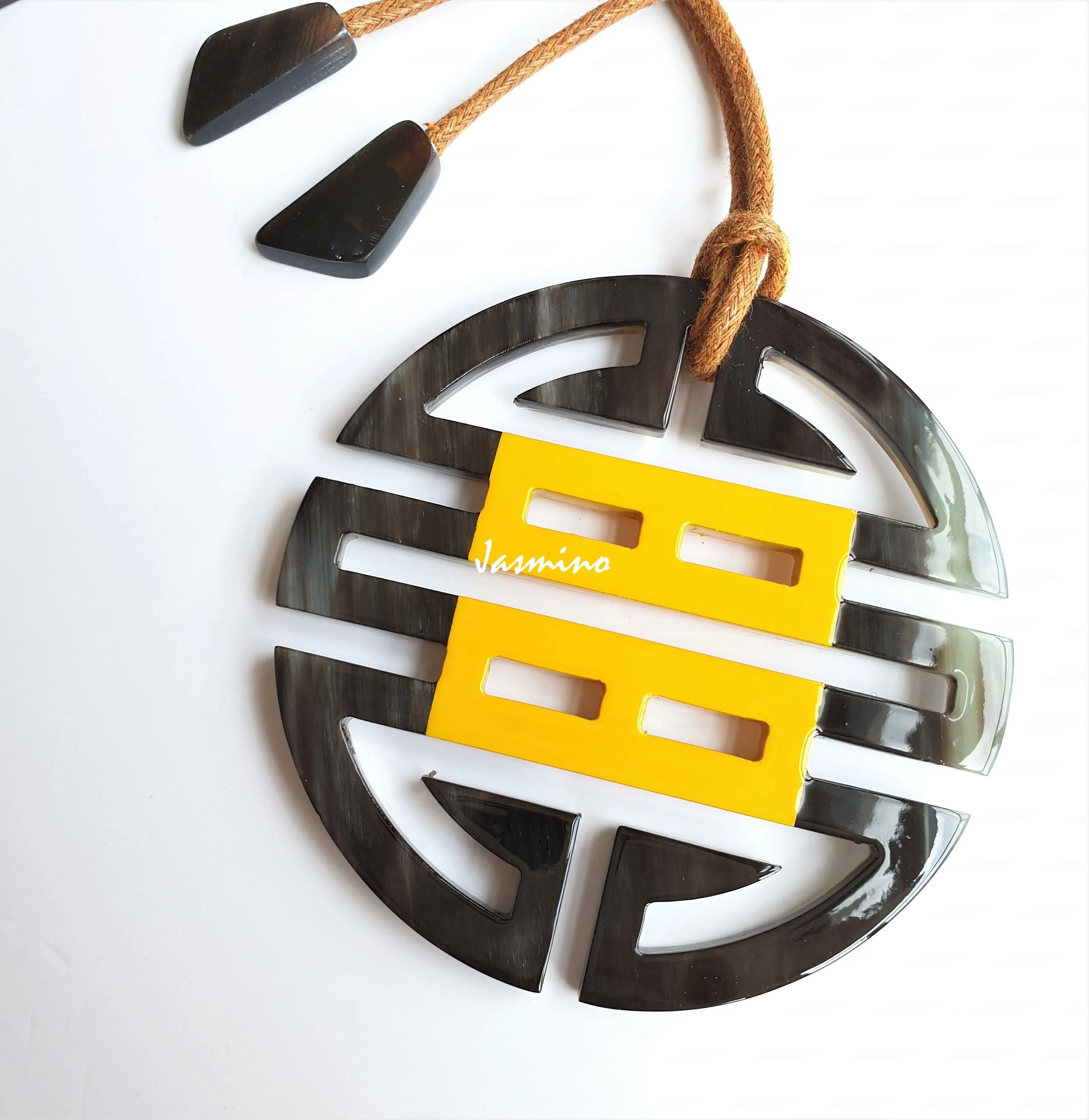 Handmade Circular Pendant J17443, Made by Natural Buffalo Horn and Lacquer