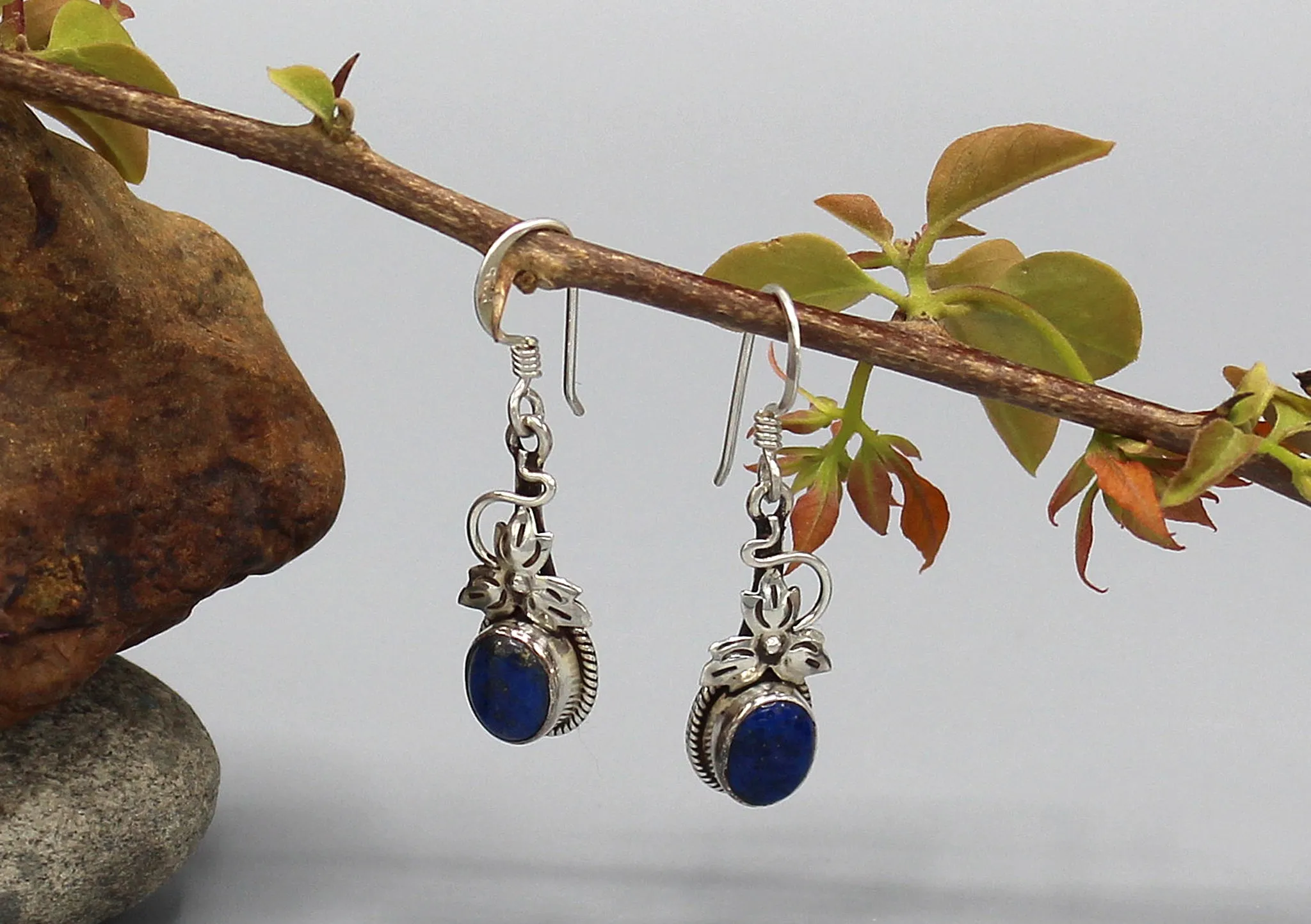 Leaf Design Lapis Inlaid Sterling Silver Earrings