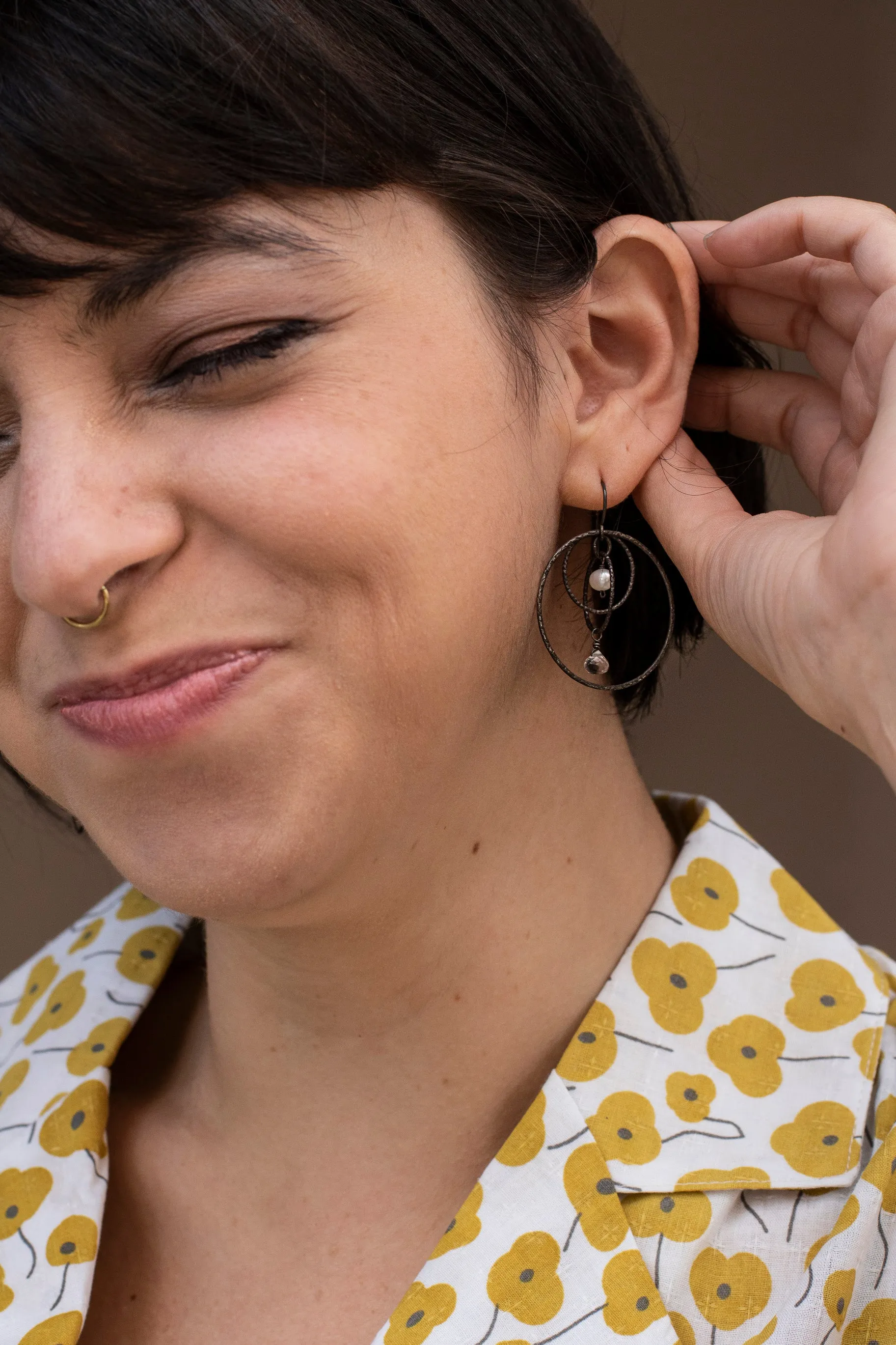 Pearl Mobile Earring