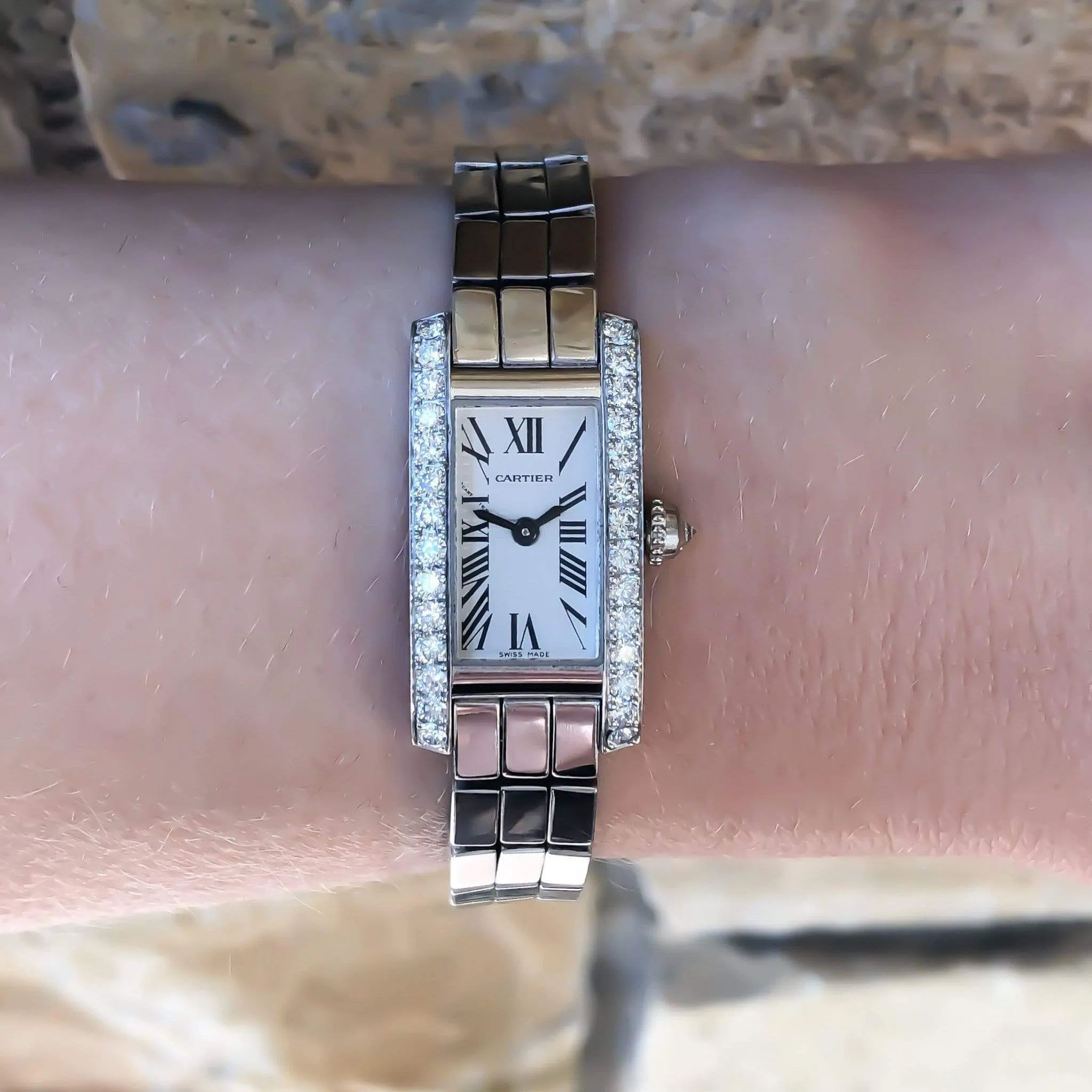Pre-Owned Lanieres Allongee Cartier 18K White Gold Diamond Case Quartz Watch W15364W3 Pre-Owned