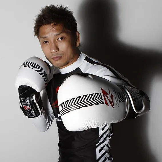 Rizin Sparring Gloves