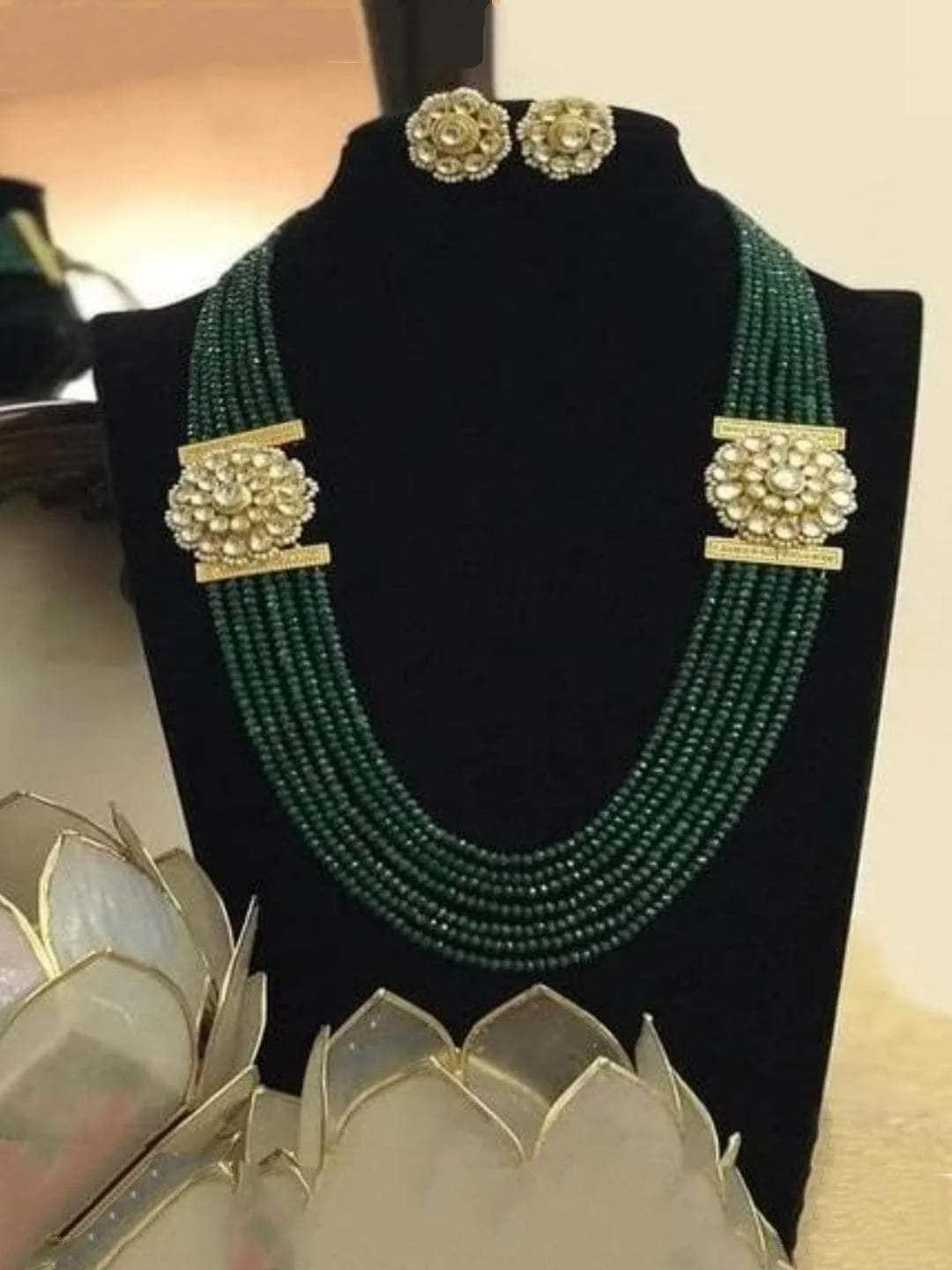 Side Patch Necklace