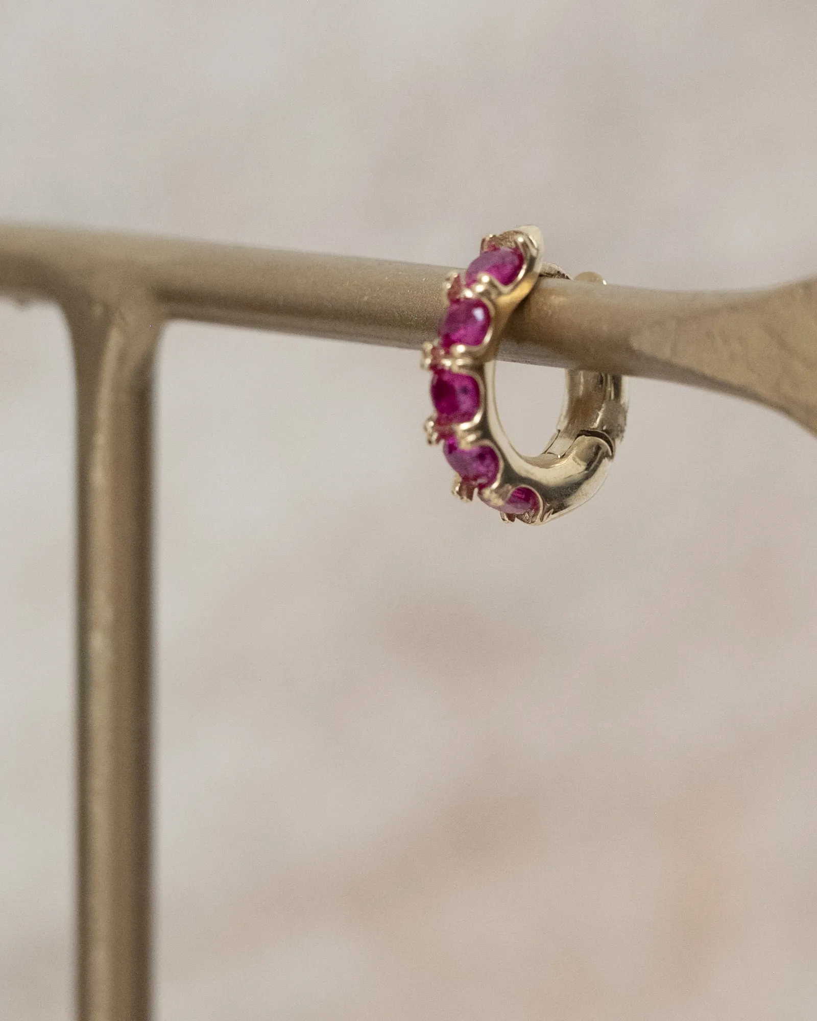 TILTIL Single Hoop Goldplated Jade Pink