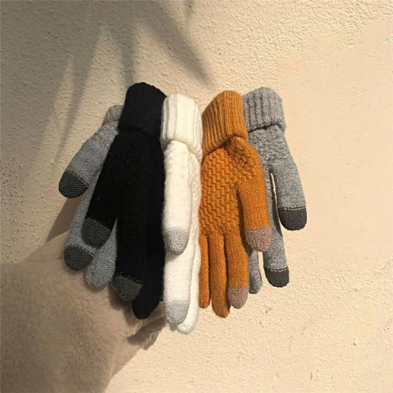 Touch screen gloves for women