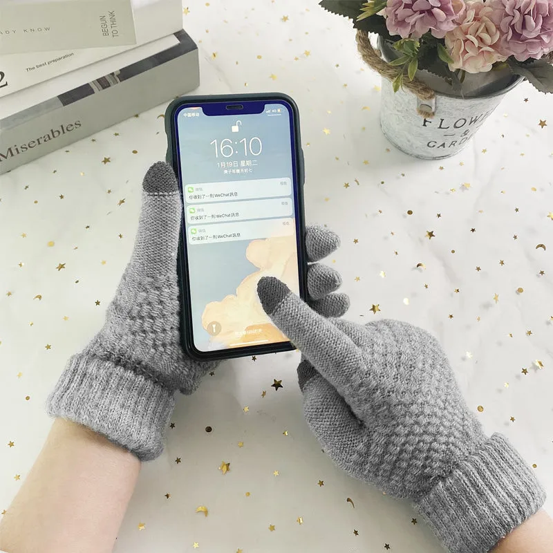 Touch screen gloves for women