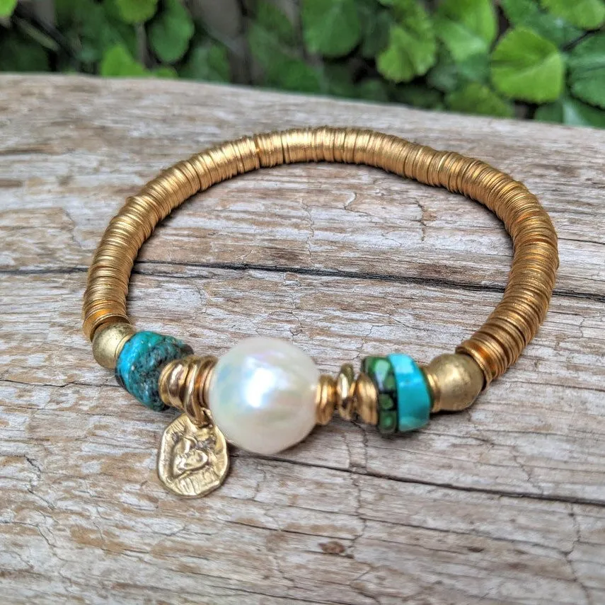 Turquoise & White Edison Pearl Elastic Bracelet with Heart Charm